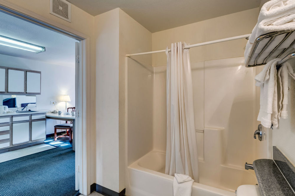 Intown Suites Extended Stay Select Denver - Aurora South Ruang foto